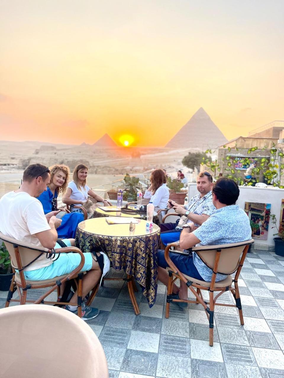 Queen Cleopatra Pyramids View Kafrat al Jabal Exterior foto